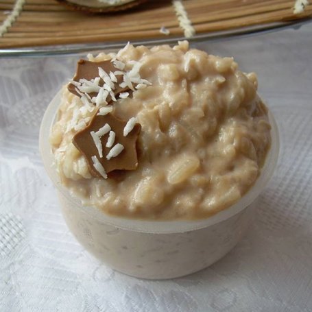 Krok 3 - Pudding ryżowo-kokosowy z białą czekoladą  foto