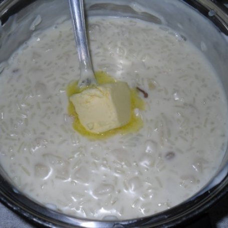 Krok 2 - Pudding ryżowy z konfiturą malinową i dodatkami foto
