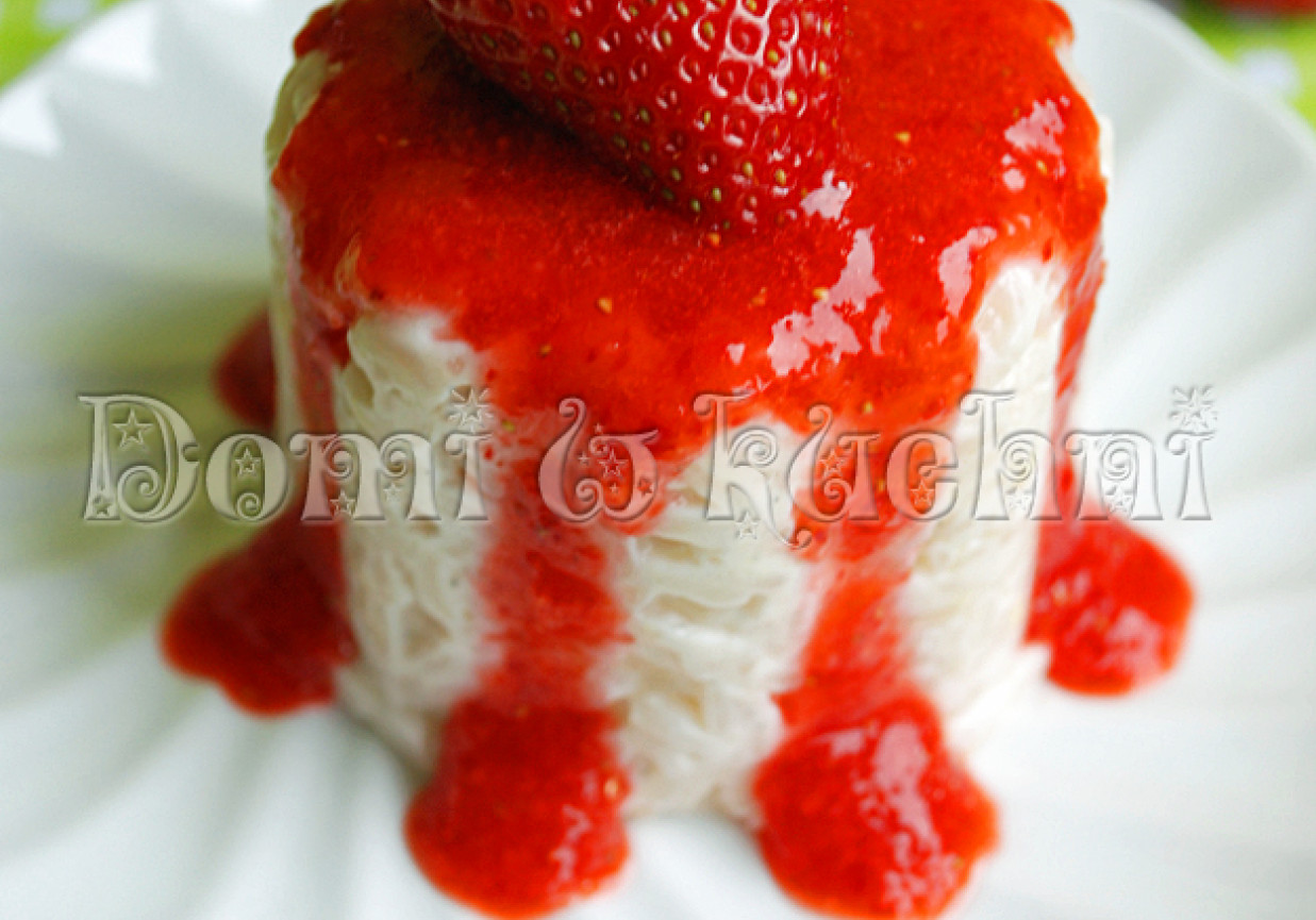 Pudding ryżowy z sosem truskawkowym DoradcaSmaku.pl