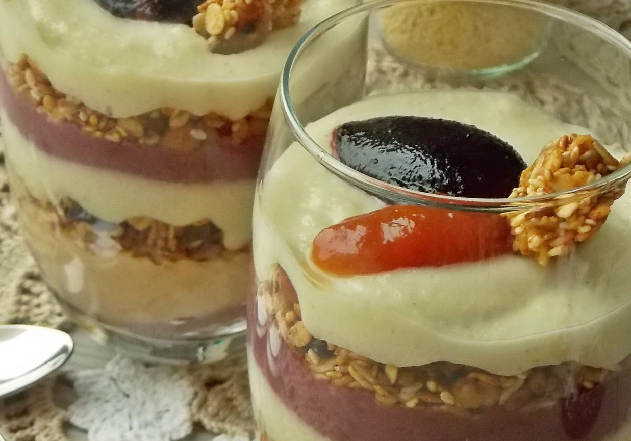 Pudding z kaszy jaglanej z granolą DoradcaSmaku.pl