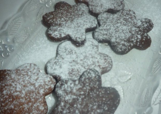 Fotografia przedstawiająca Pudrowe ciasteczka kakaowe