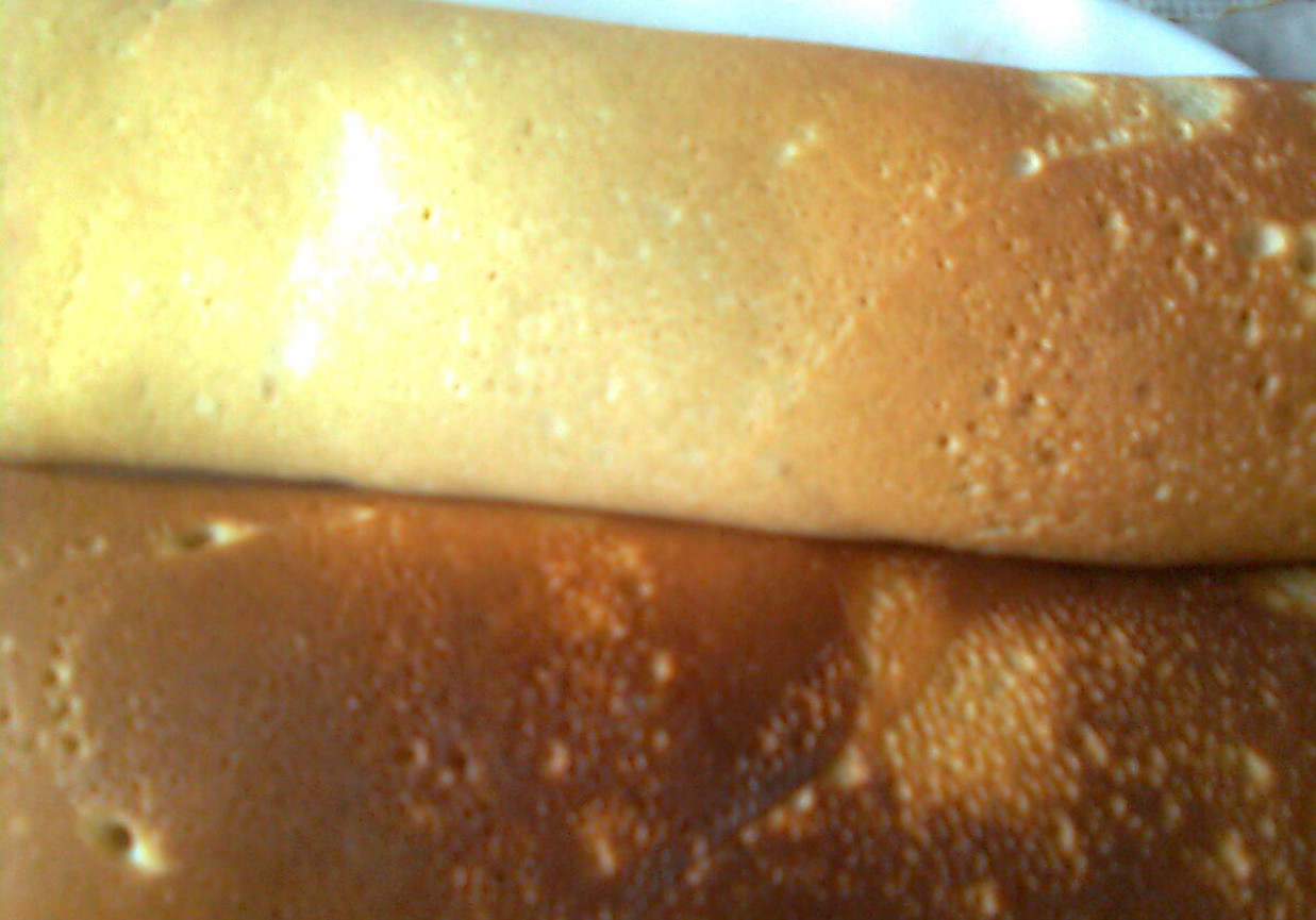 Pulchne naleśniki z dżemem jabłkowym foto