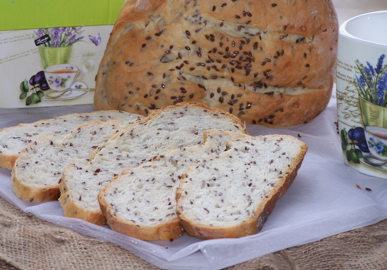 Pulchne z siemieniem lnianym, czyli chlebki na weekend DoradcaSmaku.pl