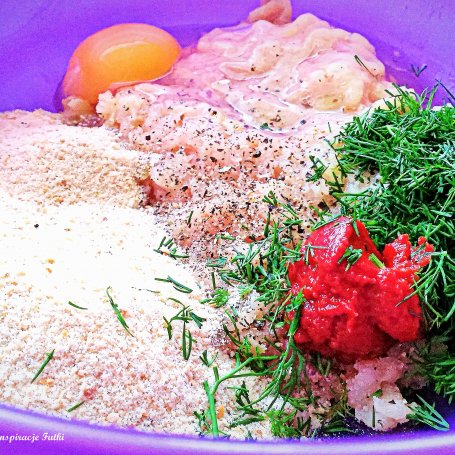 Krok 1 - Pulpeciki drobiowe w sosie pomidorowym foto