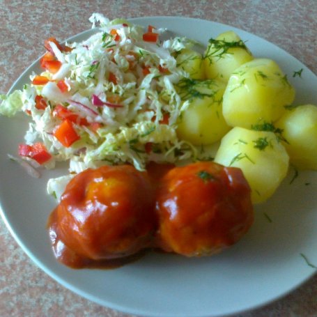 Krok 5 - Pulpeciki gotowane w sosie pomidorowo-paprykowymi foto