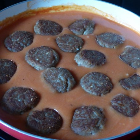 Krok 3 - Pulpeciki mięsne w sosie pomidorowym foto