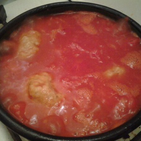 Krok 3 - Pulpeciki w pomidorowym sosie. foto