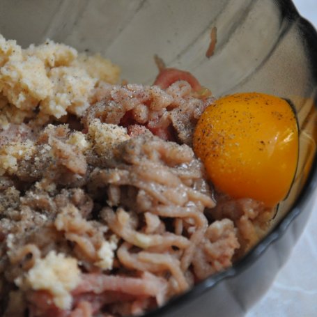 Krok 4 - pulpeciki w sosie pomidorowo-paprykowym foto