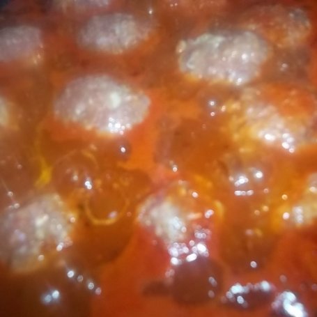 Krok 9 - Pulpeciki w sosie pomidorowo-cebulowym foto