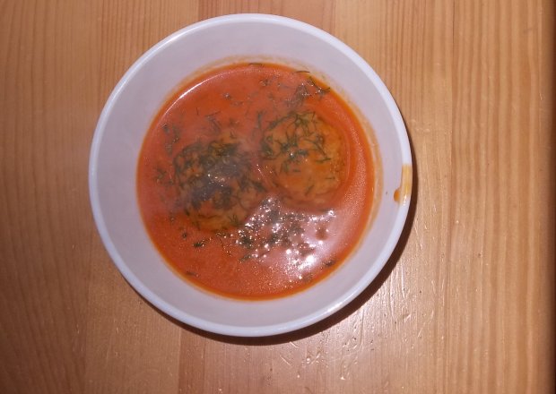 Fotografia przedstawiająca Pulpeciki z serem w sosie pomidorowym