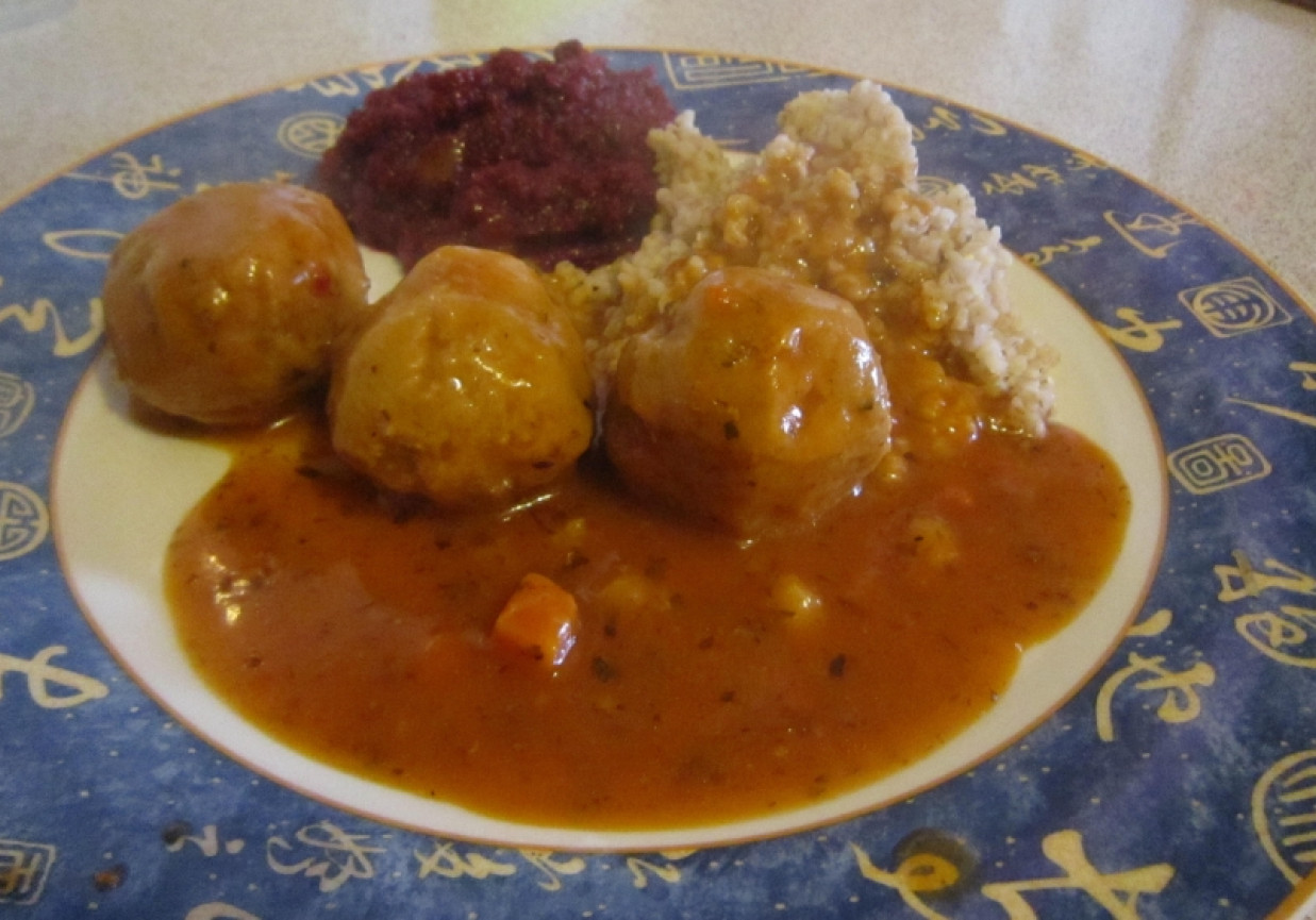 pulpety w kremie pomidorowym foto