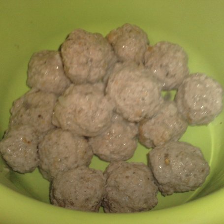Krok 1 - Pulpety w sosie paprykowo-pomidorowym foto