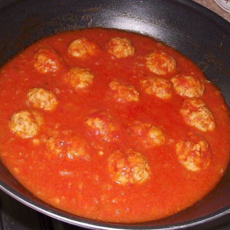 Krok 6 - Pulpety w  sosie pomidorowo cebulowym  foto