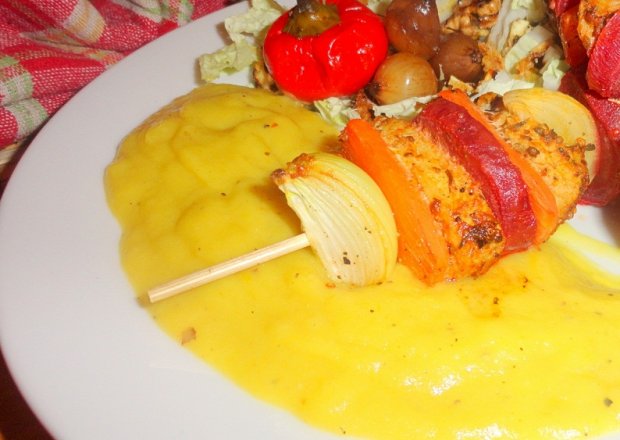 Fotografia przedstawiająca Puree z mango i ziemniaków