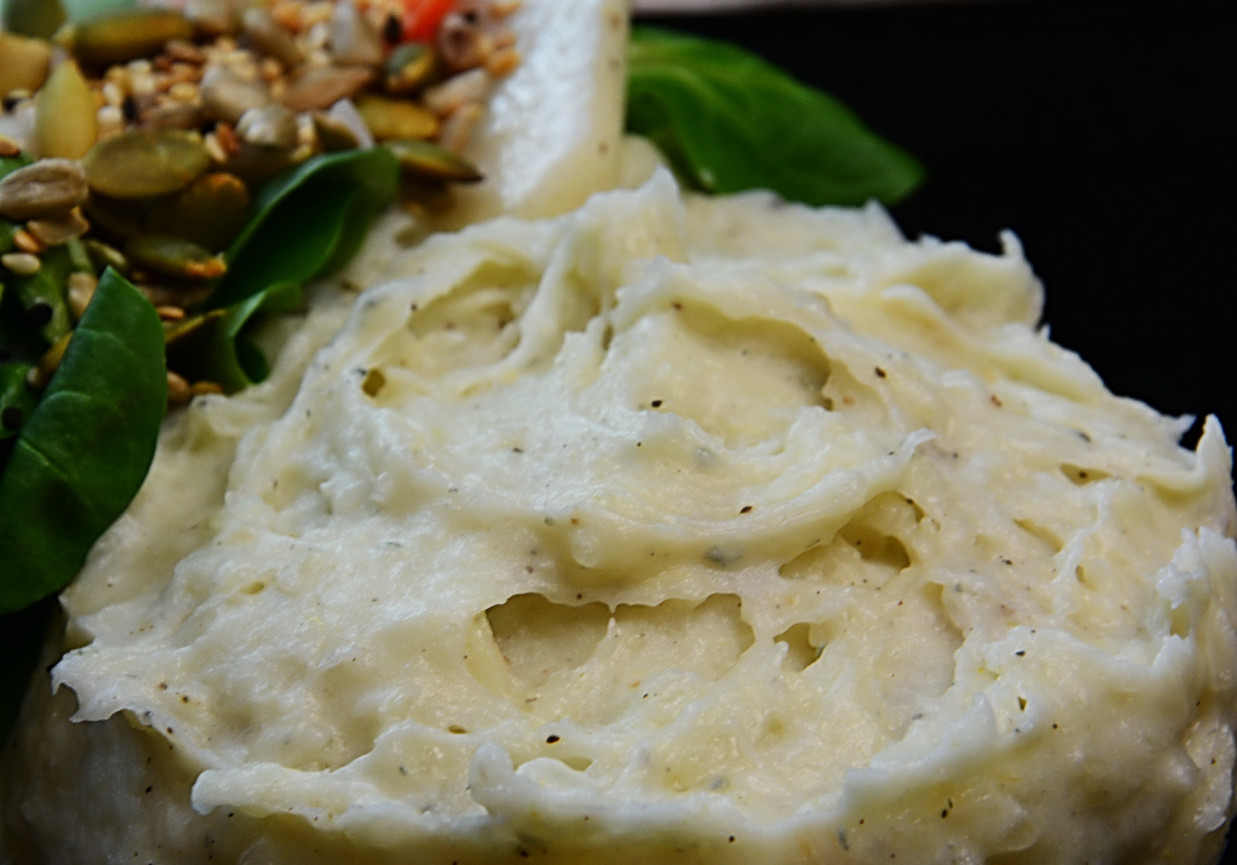 Puree z manioku i sera pleśniowego foto