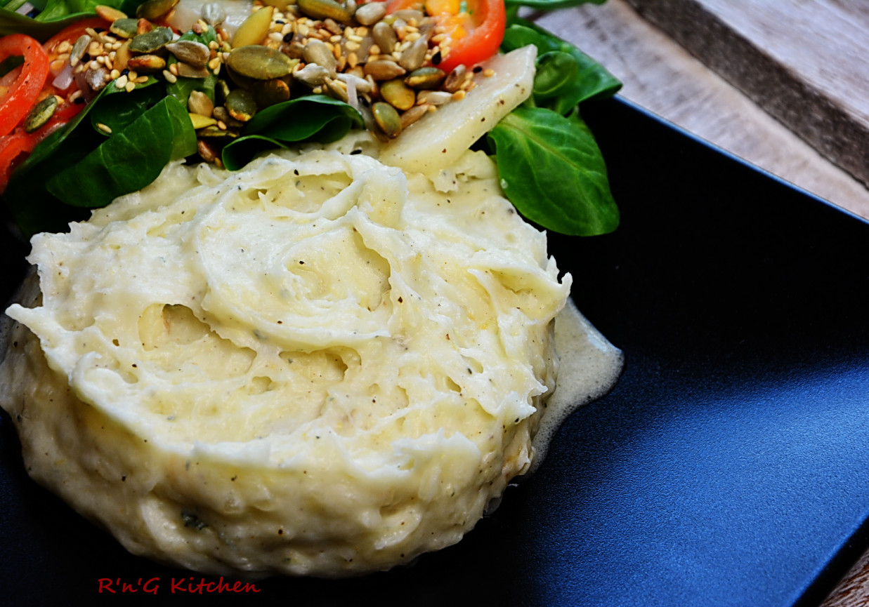 Puree z manioku i sera pleśniowego foto