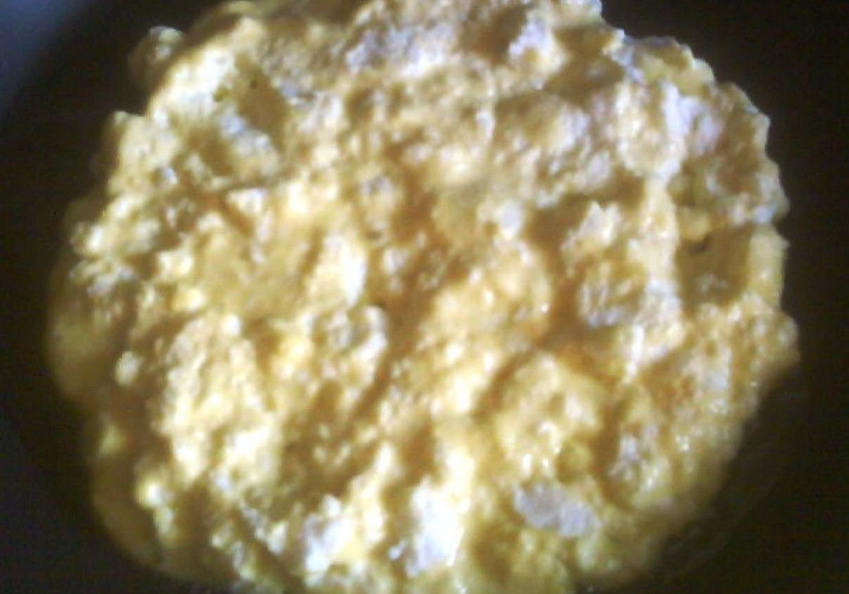 Puszysty omlet z dżemem foto