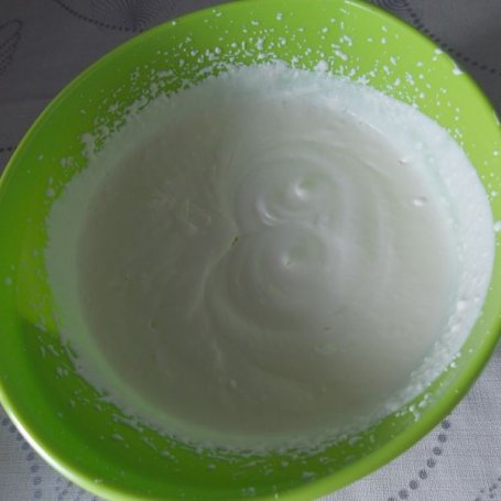Krok 1 - Puszysty sernik z mlekiem zagęszczonym foto