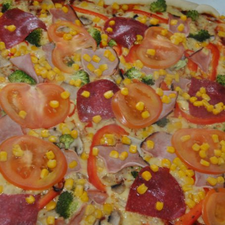 Krok 5 - Pyszna domowa pizza foto