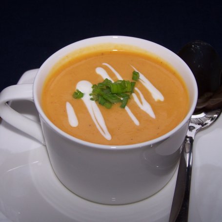 Krok 5 - Pyszna i zdrowa zupa, czyli krem z marchewki. foto