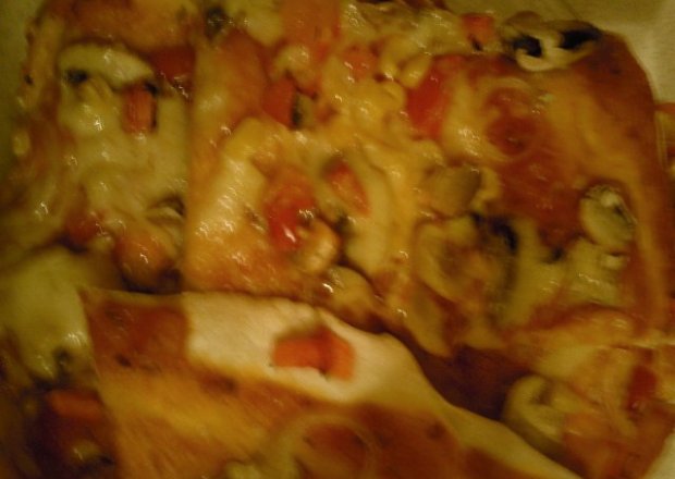 Fotografia przedstawiająca Pyszna pizza