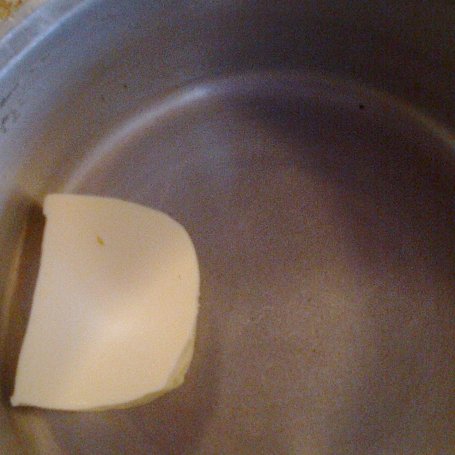 Krok 9 - pyszna zapiekanka ziemniaczana z kiełbasą i cebulką foto
