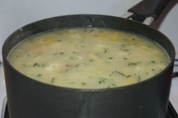 Fotografia przedstawiająca Pyszna zupa ze świeżych warzyw