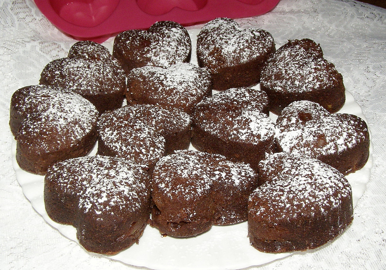 pyszne babeczki kakaowe bez jajek ze śliwką i mandarynką... foto