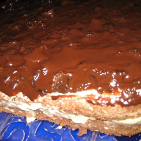 Krok 11 - Pyszne ciacho ze śliwkami kalifornijskimi foto