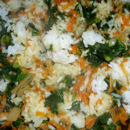 Krok 6 - Pyszne i szybkie danie czyli ryż jarmuż i marchewka foto