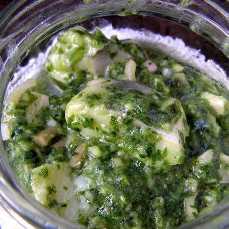 Krok 5 - pyszne matiasy w pesto pietruszkowo-czosnkowym z musztardą i... foto