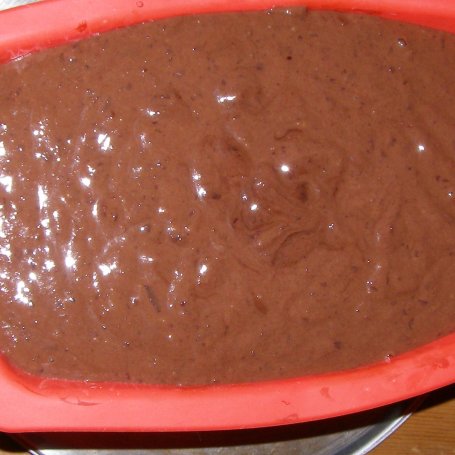 Krok 3 - pyszniutkie ciasto z fasoli czerwonej... foto