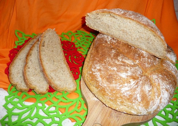 Fotografia przedstawiająca Pyszny chleb z ziamniakami