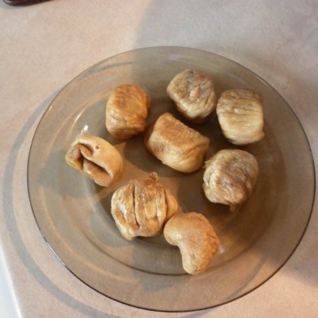 Krok 15 - Pyszny chlebek z figami, żurawiną, ciemnymi morelami i śliwką suszoną foto