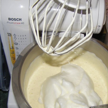 Krok 3 - Pyszny pieczony sernik na jogurcie greckim z cytrynową nutą bez tłuszczu... foto