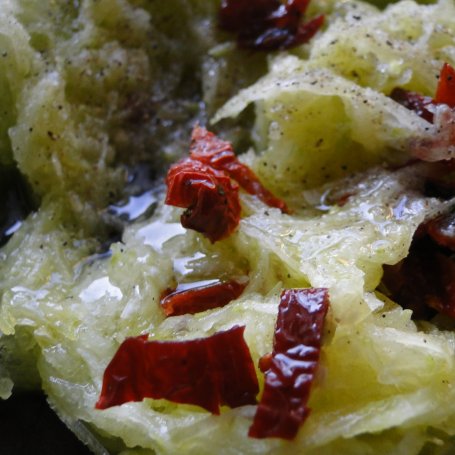 Krok 4 - Quesadilla potrójnie serowa z ognistym kurczakiem i cukinią foto