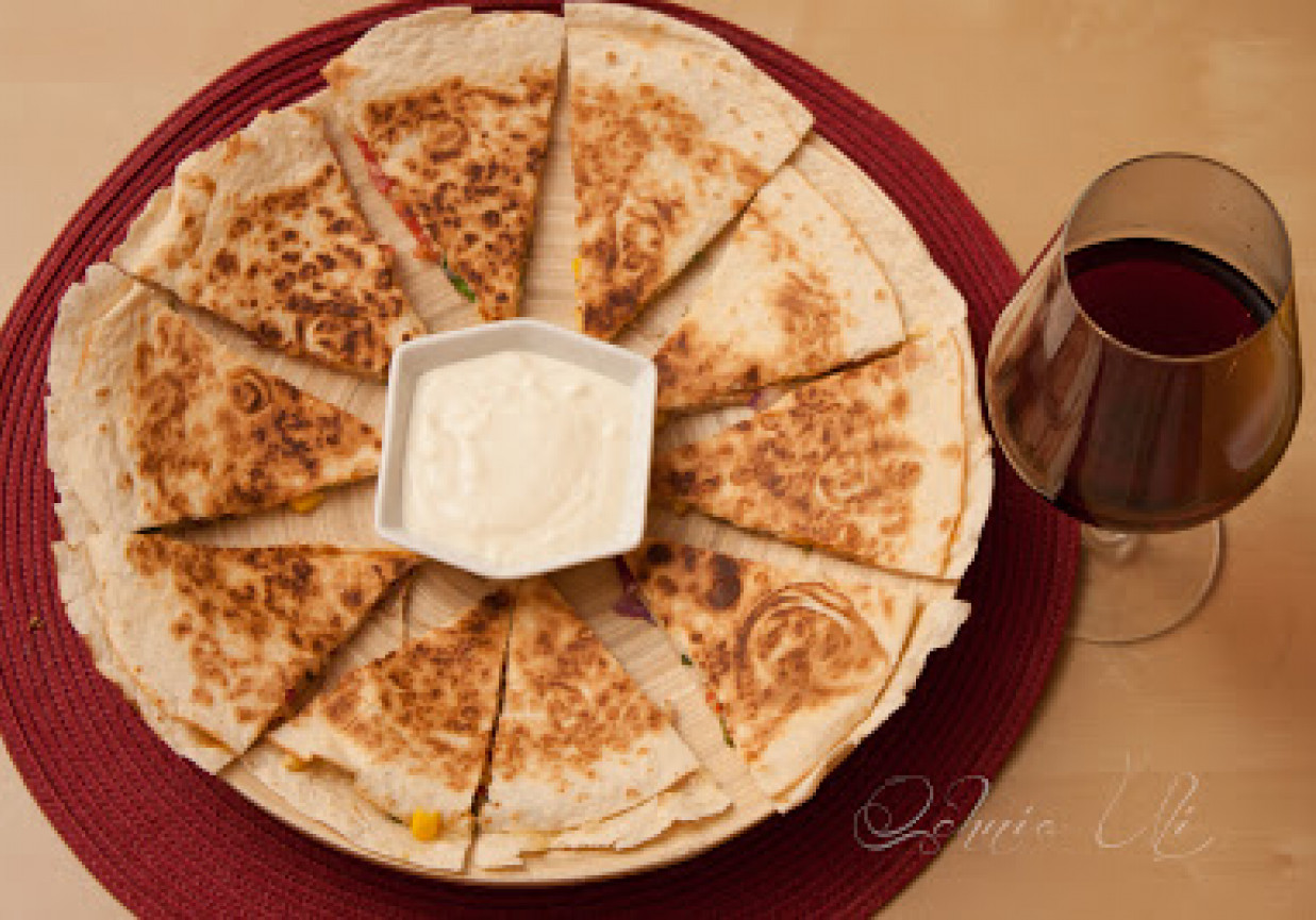 Quesadillas z chorizo i rukolą DoradcaSmaku.pl