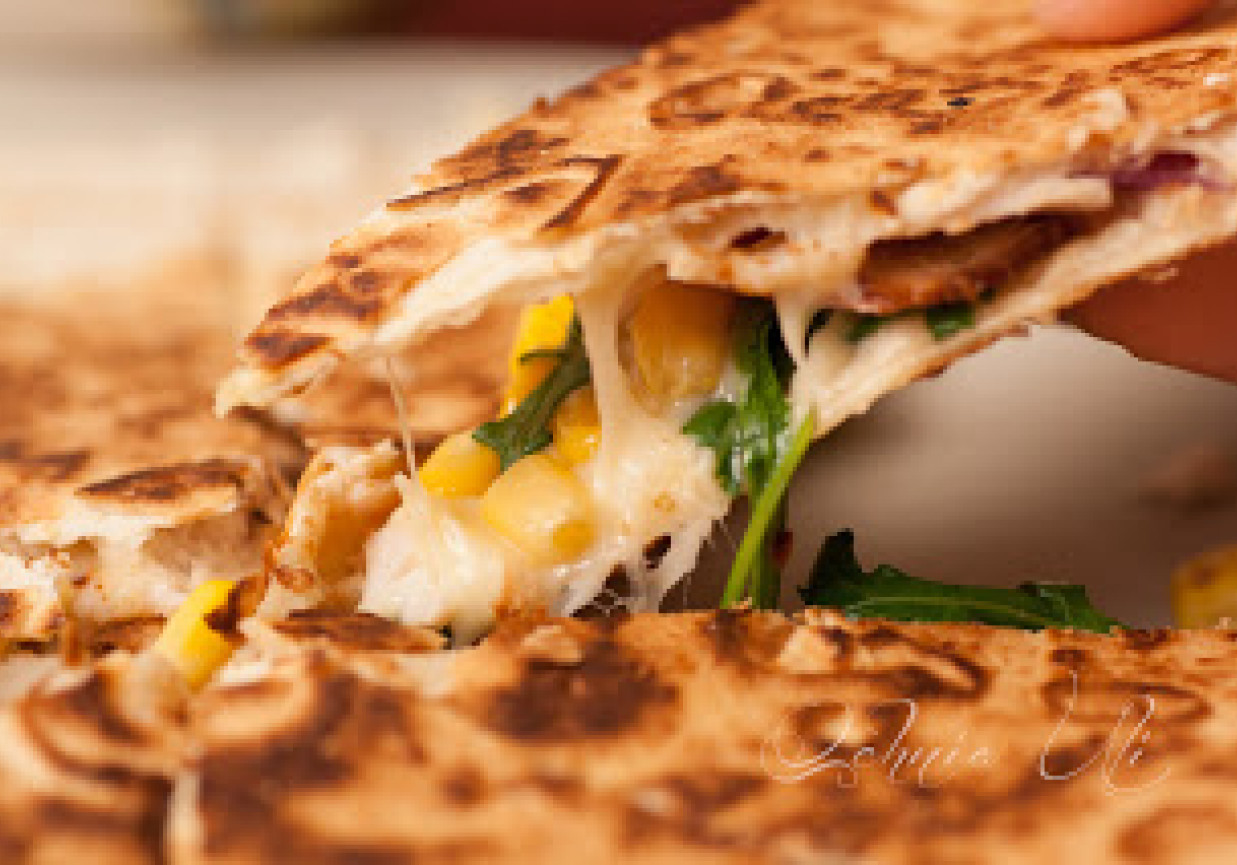 Quesadillas z chorizo i rukolą DoradcaSmaku.pl