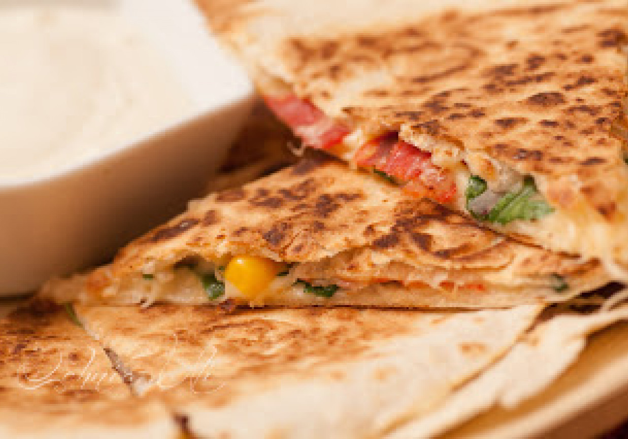 Quesadillas z chorizo i rukolą DoradcaSmaku.pl