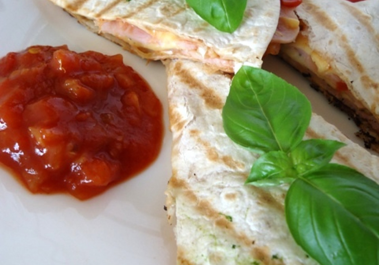 quesadillas-z-szynk-i-serem-tym-doradcasmaku-pl