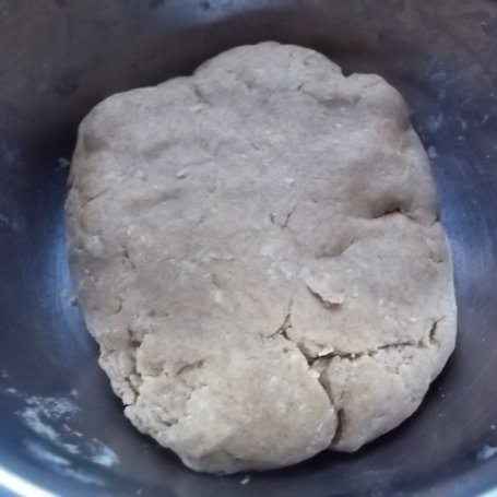 Krok 1 - Quiche z wędzonym łososiem i żurawiną foto