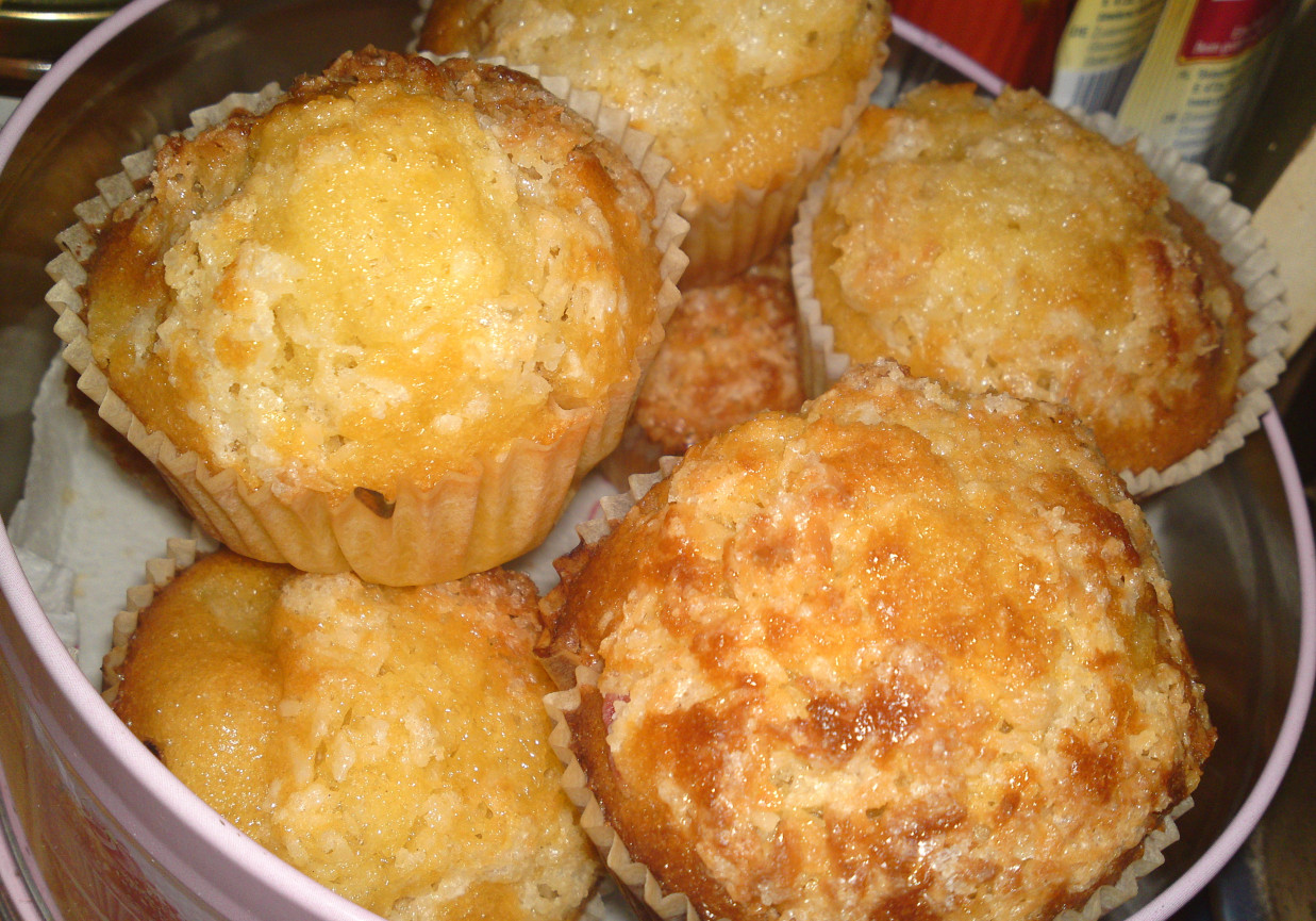 Rabarbarowe muffiny z kruszonką foto