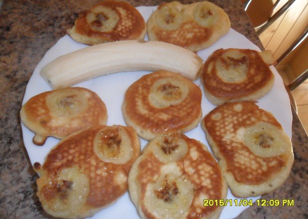 Fotografia przedstawiająca Racuchy z bananmi