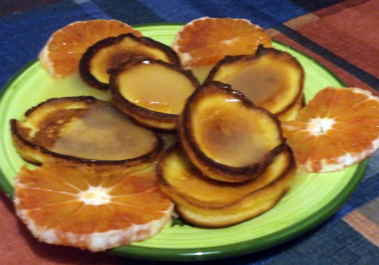 Racuchy z ricotty z sosem pomarańczowym foto