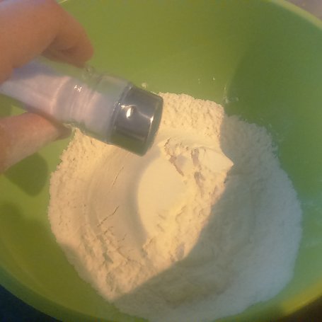 Krok 1 - Racuszki z malinami foto