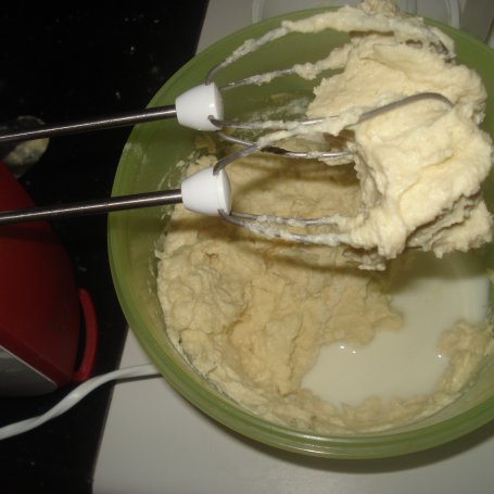 Krok 4 - Racuszki z riccottą i bananem foto
