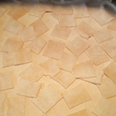 Krok 3 - Ravioli szpinakowo-serowe foto