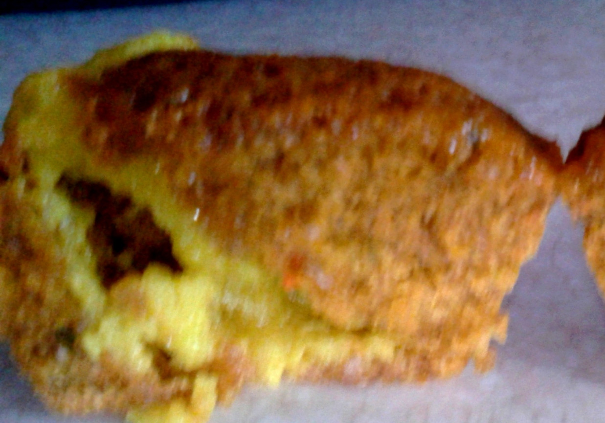 razowe muffiny z dżemem marchewkowym i marcepanem foto