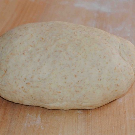 Krok 2 - Razowe pierogi z czereśniami foto