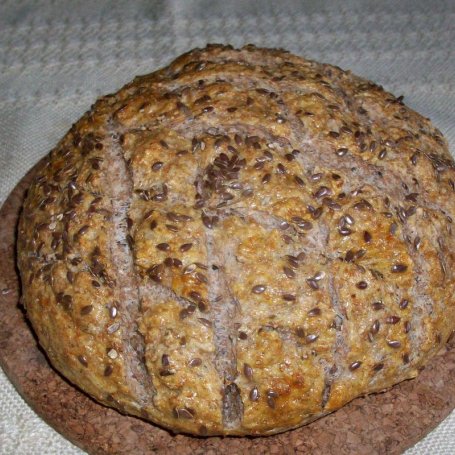 Krok 3 - Razowo-pszenny chlebek ze siemieniem lnianym foto